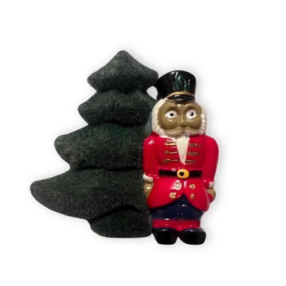 🤯5/$25🤯 Nutcracker Christmas Tree Brooch